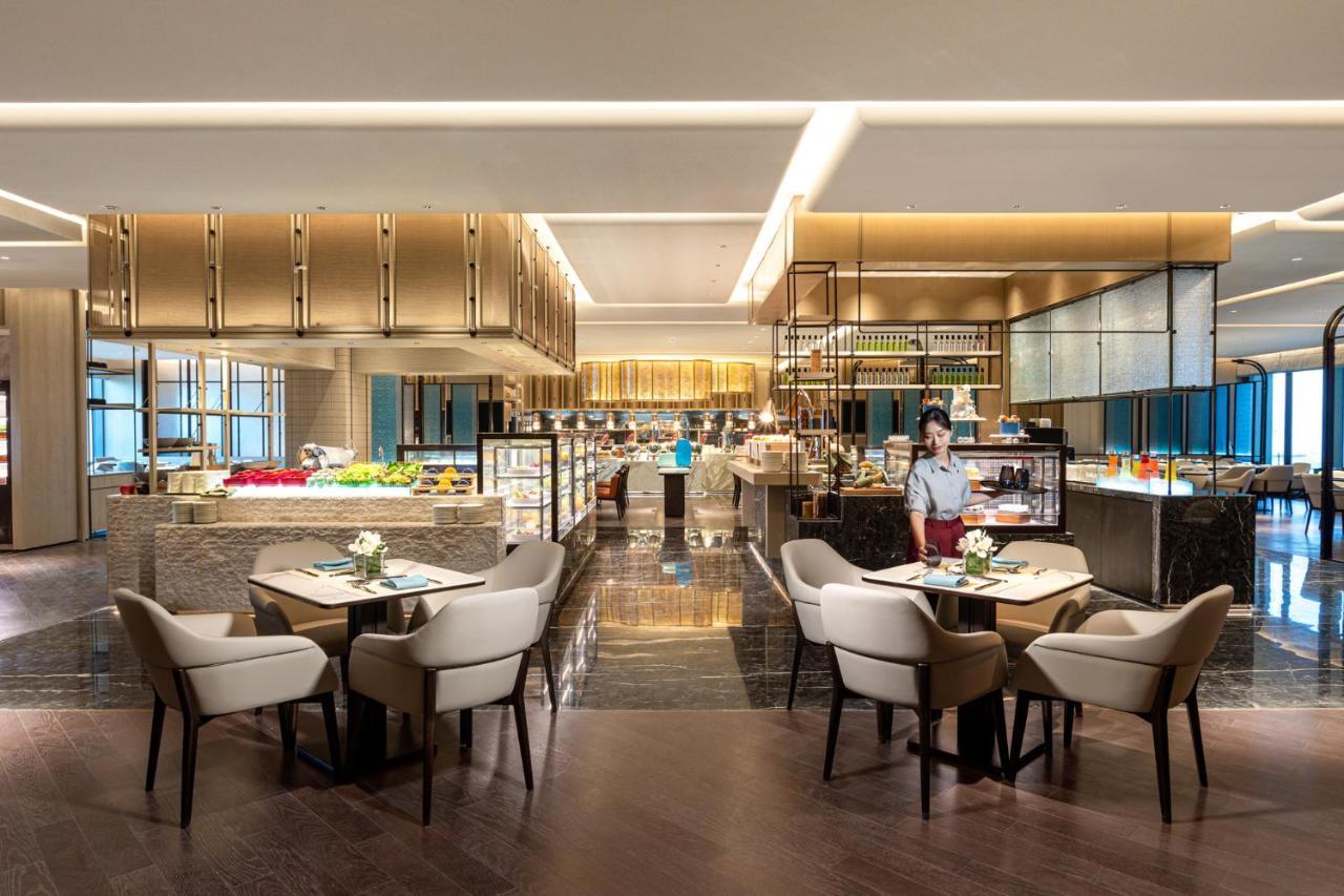 HUALUXE Shanghai Changfeng Park, an IHG Hotel Bagian luar foto