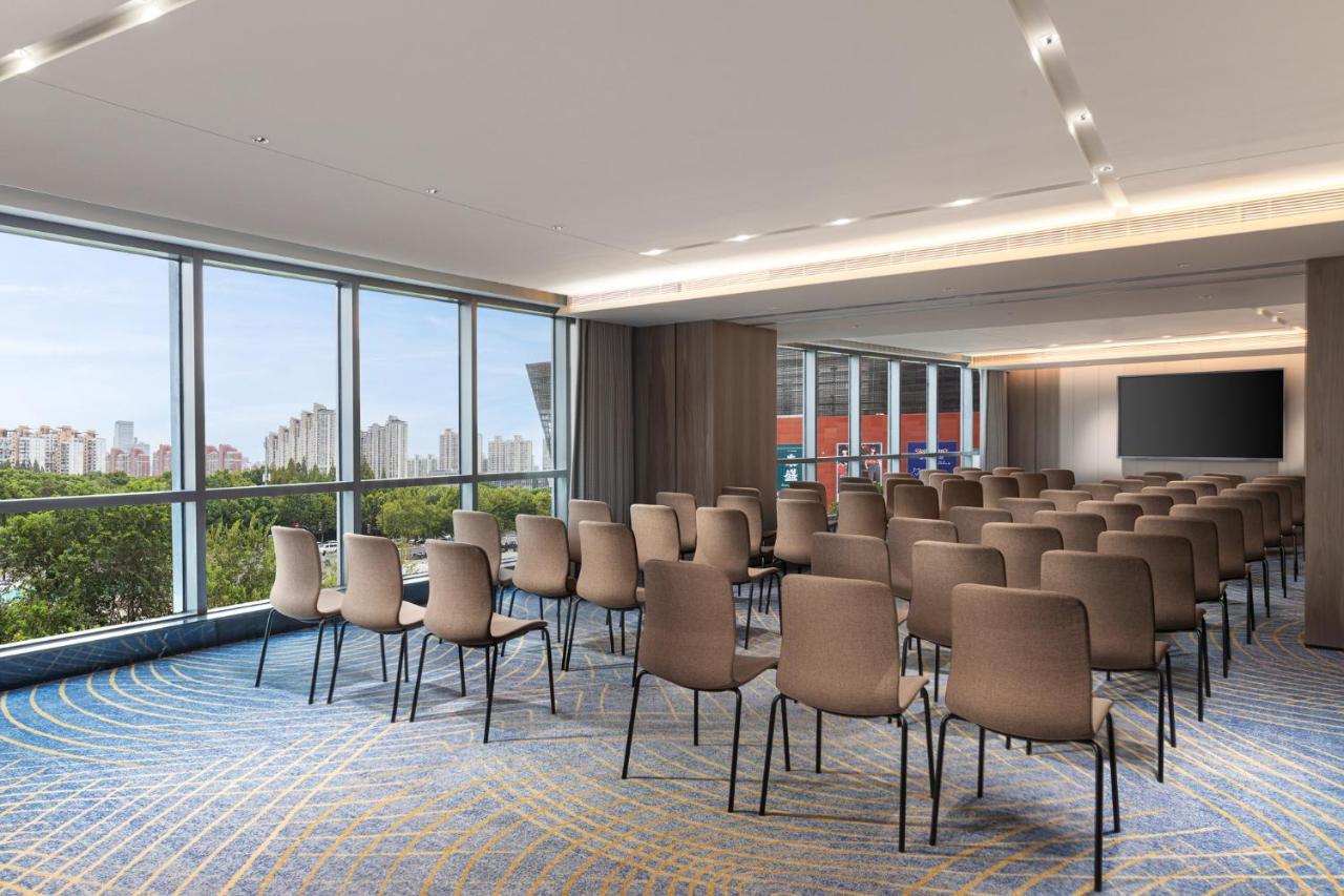 HUALUXE Shanghai Changfeng Park, an IHG Hotel Bagian luar foto