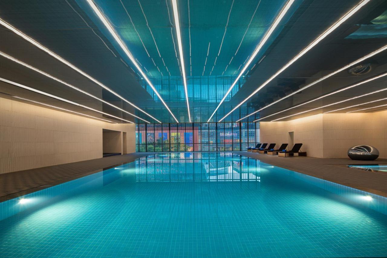 HUALUXE Shanghai Changfeng Park, an IHG Hotel Bagian luar foto