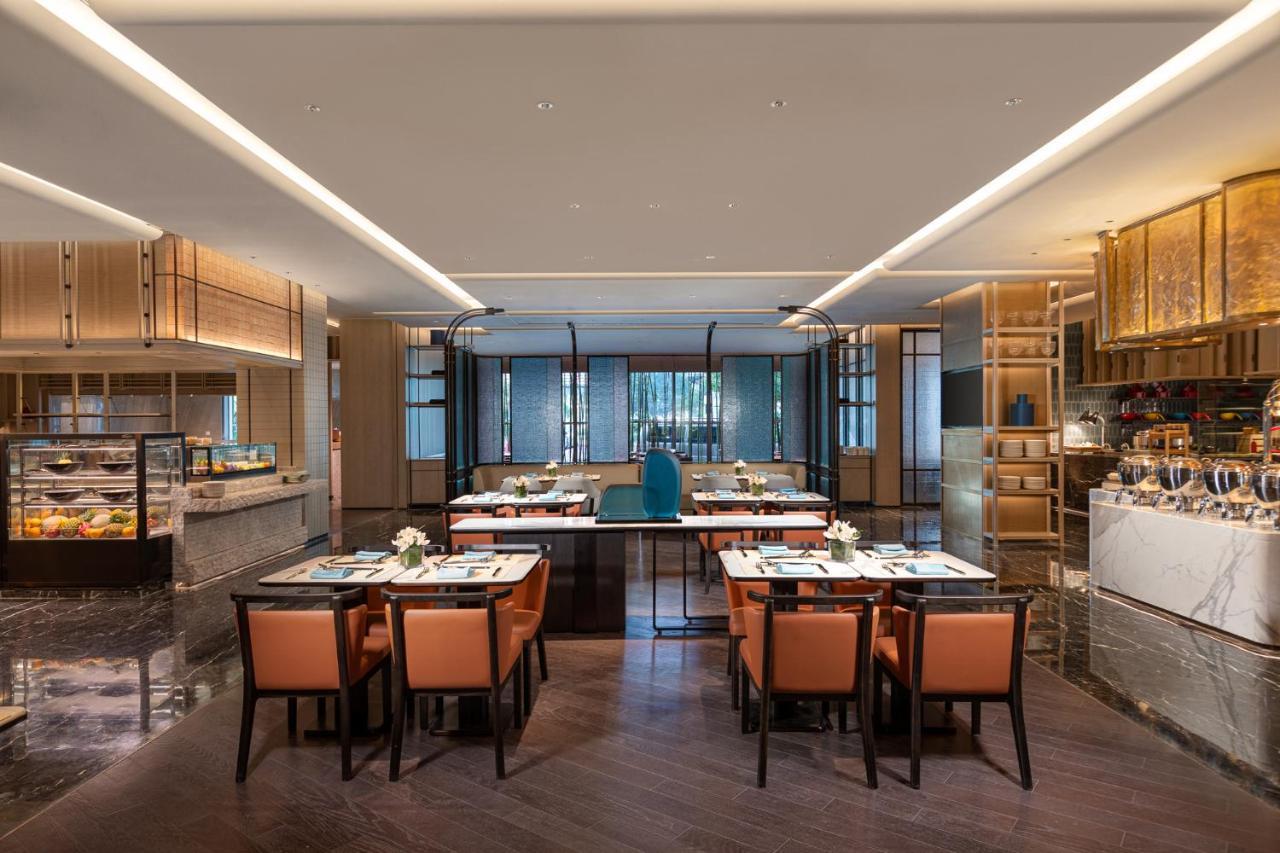 HUALUXE Shanghai Changfeng Park, an IHG Hotel Bagian luar foto